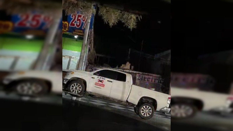 Tras balaceras llegan a la cabecera de Zitácuaro 10 camioneta aseguradas en campamento del crimen: Algunos enviados desde Huehuetoca para apoyar ofensiva en Michoacán 