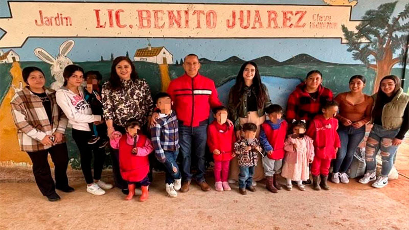 Acude Julio César Conejo a la primera clausura del ciclo escolar de Morelos 
