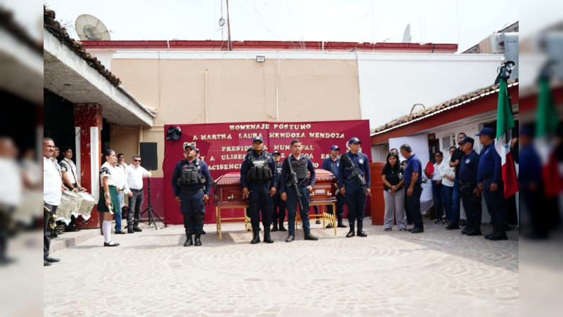 Autodefensas de Tepalcatepec, grupo armado ligado al crimen en Michoacán, amagan con alzarse en armas tras asesinato de Alcaldesa 