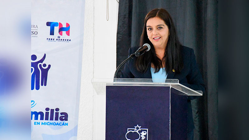 Tere Herrera realizó el tercer foro para la construcción de la Ley de Familia en Michoacán  