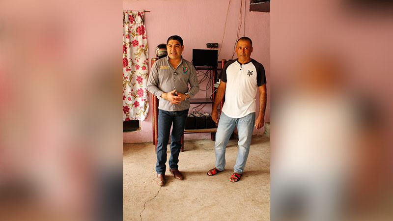Inaugura Pablo Varona electrificación en la localidad de Santa Lucía en Huetamo, Michoacán  