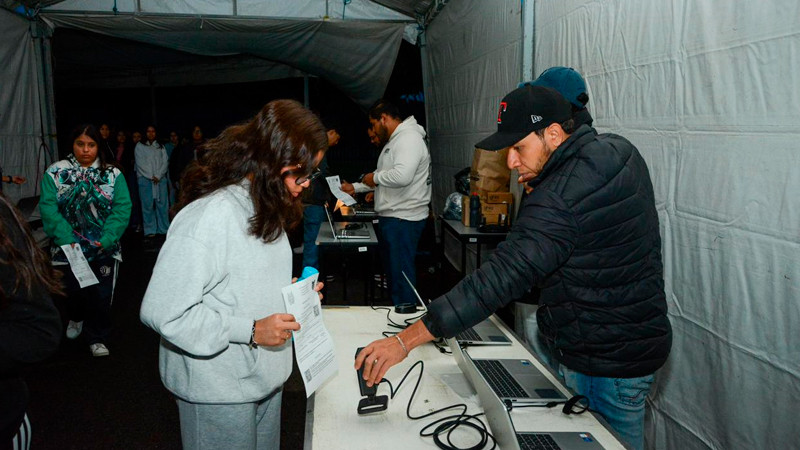 Sin contratiempos acceso de aspirantes a examen de ingreso de la UMSNH  