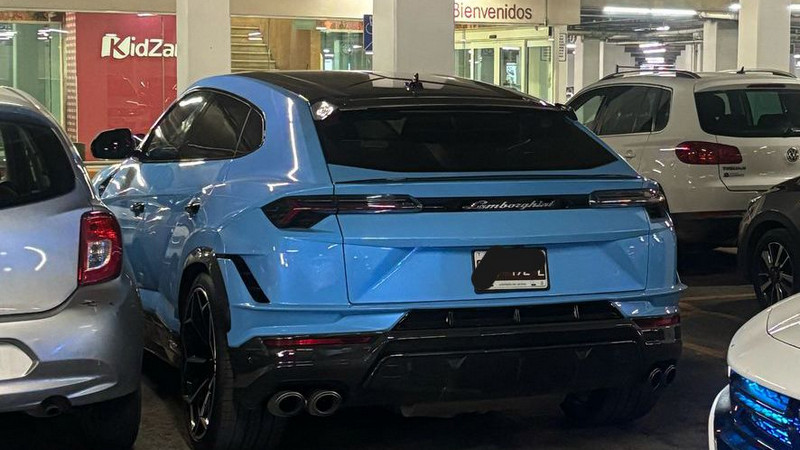 Localizan camioneta Lamborghini del influencer Alfredo Valenzuela a horas de ser robada en Nuevo León 