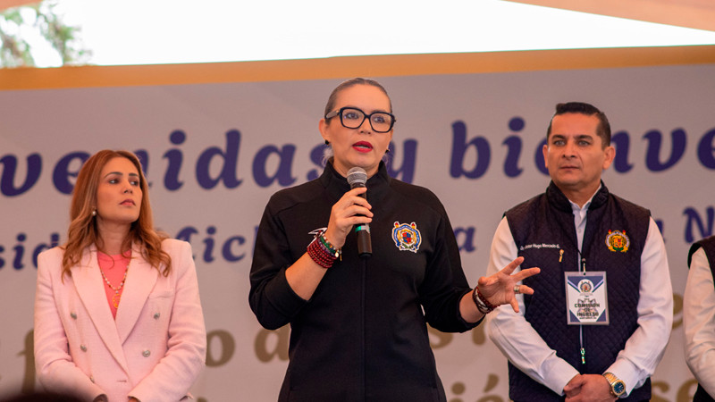 Trabajemos en equipo; invita Yarabí Ávila a madres y padres de familia 