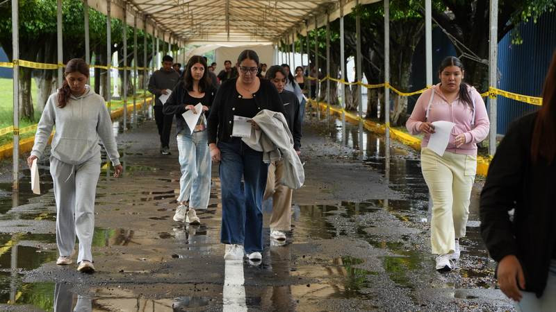 Con éxito se llevó a cabo el arranque de los exámenes de admisión a la UMSNH 