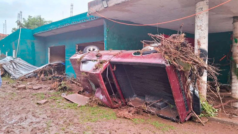 Desbordamiento de bordo por lluvias deja dos lesionados y 467 personas afectadas en Ocampo, Guanajuato