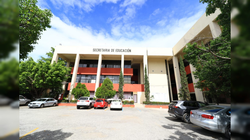 Desmantelan red de corrupción en la Secretaría de Educación de Chiapas: Vendían plazas hasta en 160 mil pesos y no las entregaban 