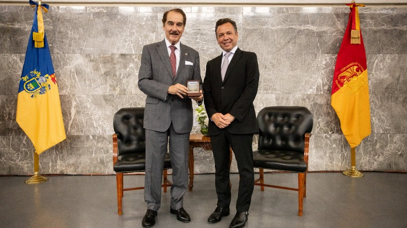 Gobierno de Jalisco reconoce a la UAG por su 90 aniversario 