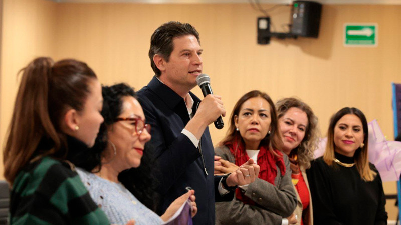 Gobierno de Alfonso Martínez presentó charla de Olimpia Coral contra violencia digital  