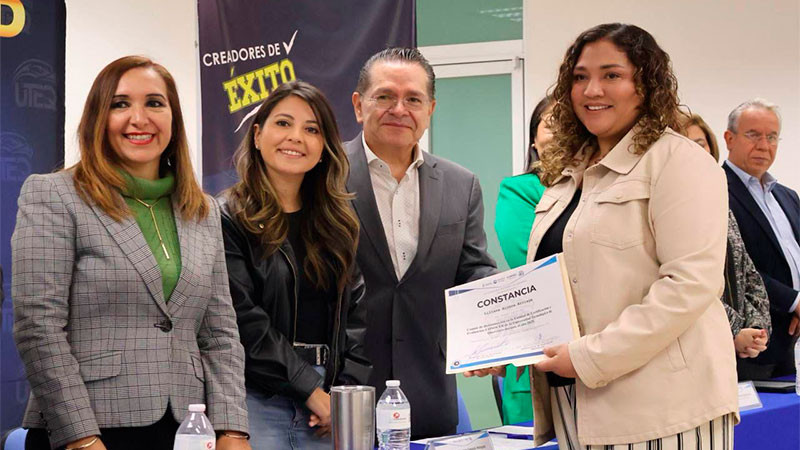 Convenio con UTEQ abrirá mayores oportunidades laborales para el Centro de Artes y Oficios; Afirma Daniela Salgado Márquez  