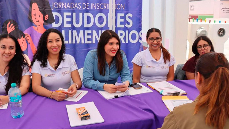 Seimujer llevó asesoría legal a Villas del Pedregal, para registrar deudores alimentarios 