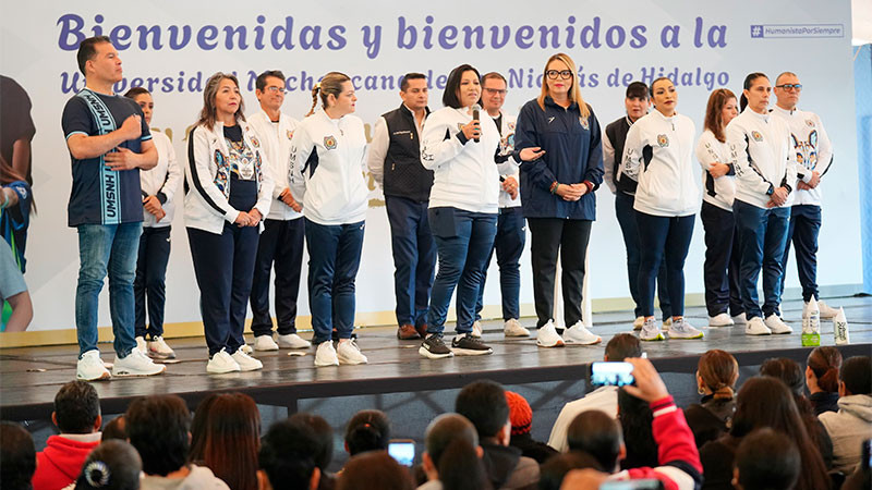 Siéntase parte de la UMSNH, convoca Yarabí Ávila a padres y madres de familia 