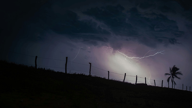Posible tormenta tropical “Barry” dejaría lluvias torrenciales en el sureste del país 