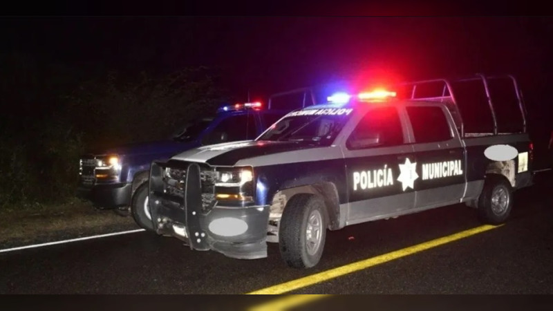 Era mesera de un bar, la mujer asesinada en Tangamandapio, Michoacán: Le dejaron mensaje en cartulina 