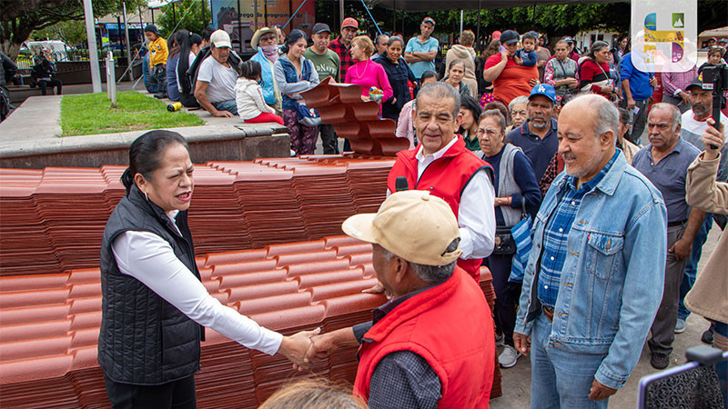 Realiza Jeovana Alcántar la séptima entrega de apoyos sociales en Ciudad Hidalgo, Michoacán 