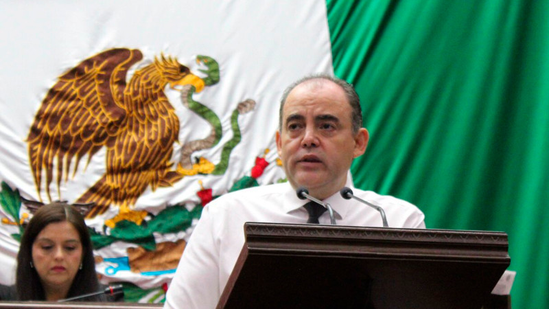 Baltazar Gaona propone tipificar el halconeo como delito en  Michoacán 