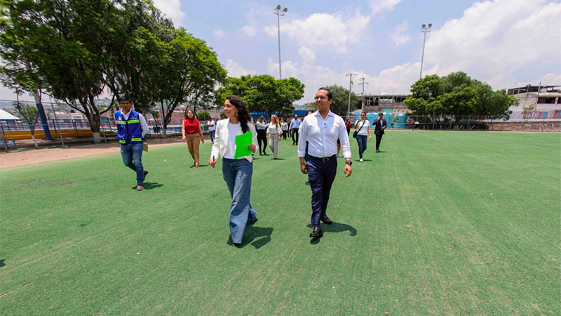 Chepe Guerrero Trápala entregó la obra de mejoramiento y rehabilitación de la Unidad Deportiva, el Jardín Principal y la Biblioteca en La Negreta en Querétaro 