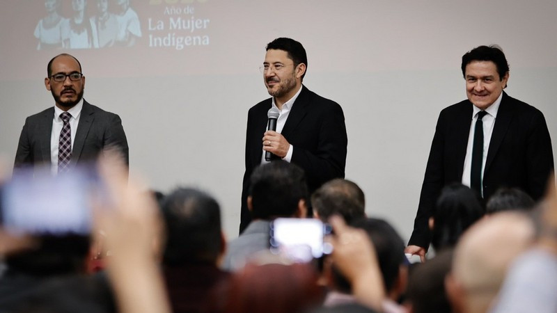 Encabeza Martí Batres reunión con directores de unidades médicas de segundo y tercer nivel del ISSSTE 
