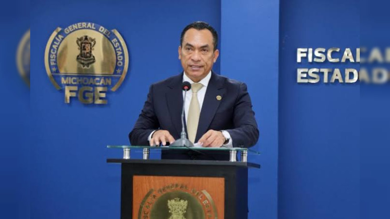 Adrián López Solís, en la cuerda floja: Negocian su salida de la FGE Michoacán a cambio de notarías 