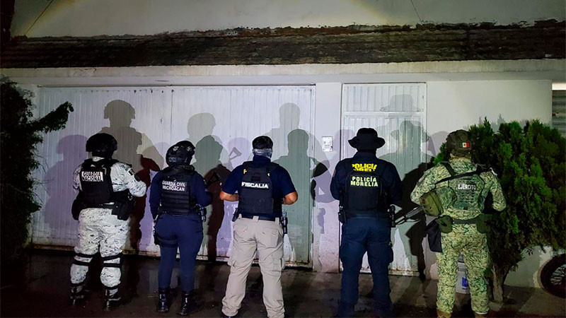 En cinco cateos realizados en Morelia, Michoacán aseguran más de dos mil dosis de estupefacientes y detienen a cinco 