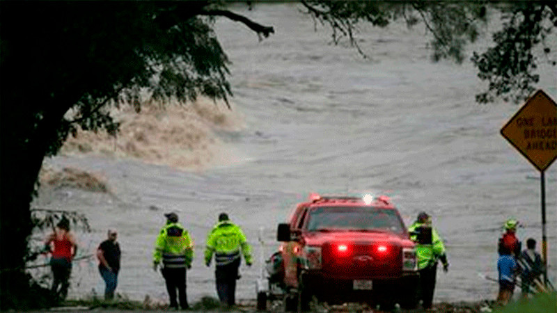 Aumenta a 82 cifra de víctimas por inundaciones en Texas 