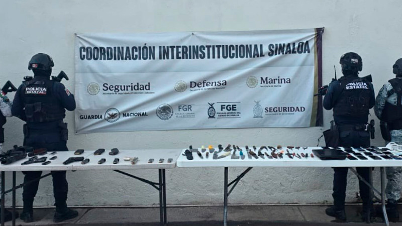 Aseguran decenas de armas blancas y fusil en penal de Aguaruto 