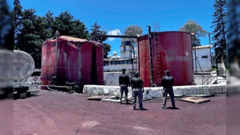 Golpe al huachicol en Veracruz: Aseguran casi 1 millón de litros de hidrocarburo y 64 vehículos en operativo federal