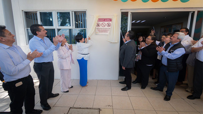Devela SESA placa de Cero Tolerancia al Hostigamiento y Acoso Sexual en la Jurisdicción Sanitaria No. 1 de Querétaro 