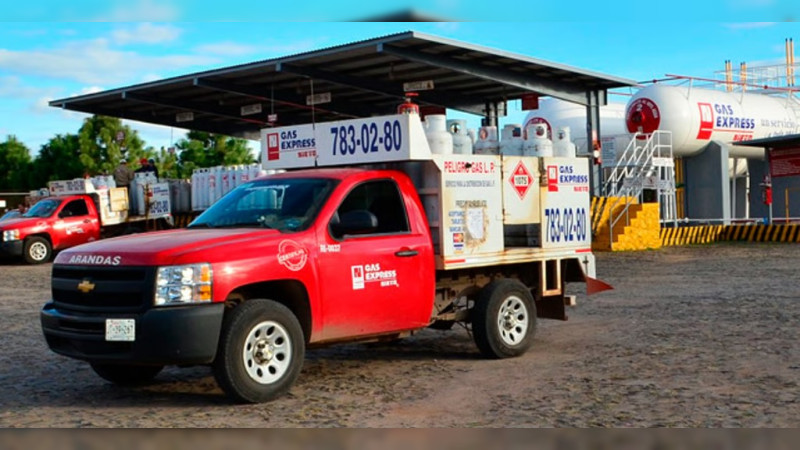Secuestro de empresario desata cierre de gaseras y desabasto en Ciudad Hidalgo, Michoacán: Padecen en silencio pobladores, ante abandono de autoridades 