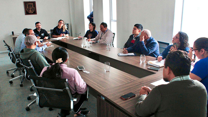 Yankel Benítez revisa avances de obras con vecinos de Ríos Mexicanos 