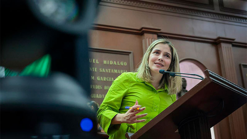 Plantea Brissa Arroyo que por ley se aplique la licencia de paternidad de manera obligatoria 