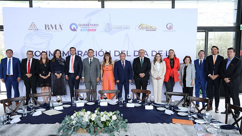 Autoridades de Querétaro conmemoran el Día del Abogado 