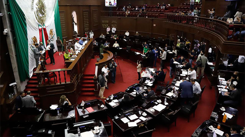 Legisladores regulan uso de Inteligencia Artificial en educación media y superior 