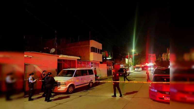 Atacan a balazos a mujer y niña de 8 años al sur de Morelia, Michoacán; escapan los agresores en motocicleta 