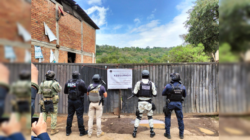 Van federación y estado contra el terror de los mezcaleros en Morelia, Michoacán: Escapan de operativo líderes delictivos, abandonando Jeep blindada y rifle 