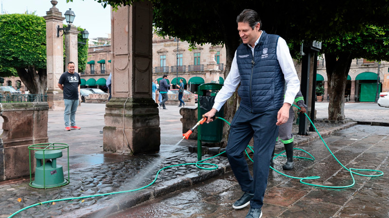Gobierno de Morelia pone en operación moto pipas para el mantenimiento de espacios públicos 