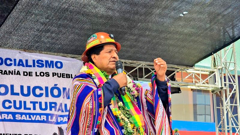 Trump "está loco", declara Evo Morales 