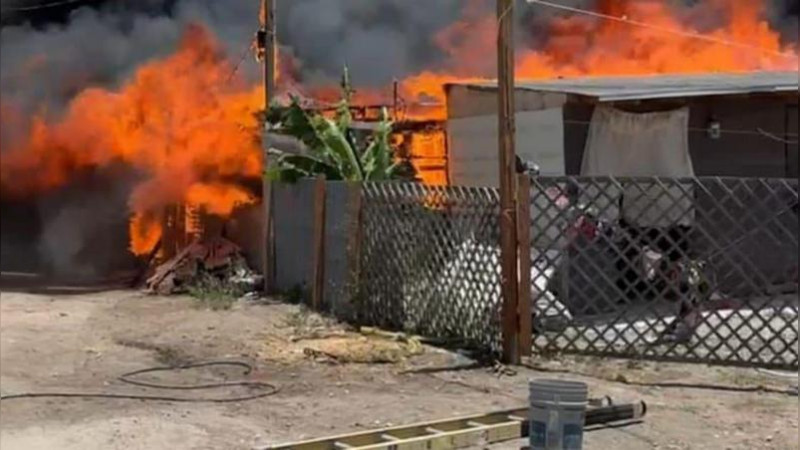 Dos fuertes incendios consumen 29 viviendas en Tijuana, Baja California 