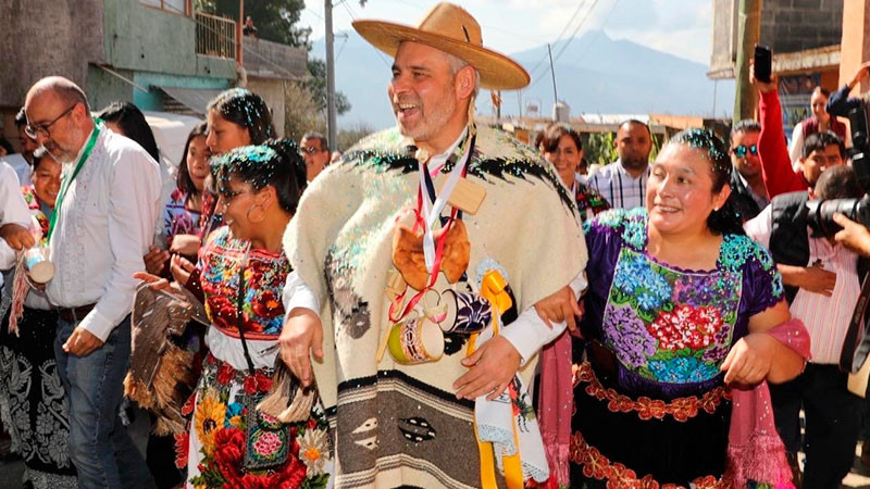 Respaldo total a autonomía de las comunidades de Crescencio Morales y Jarácuaro: Bedolla 