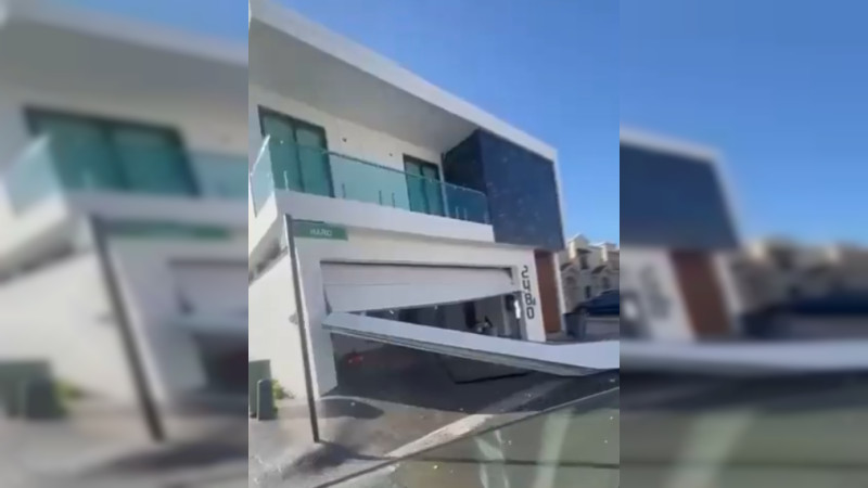 Comando irrumpe en fraccionamiento de lujo en Culiacán, Sinaloa: Saquean y rafaguean tres casas 
