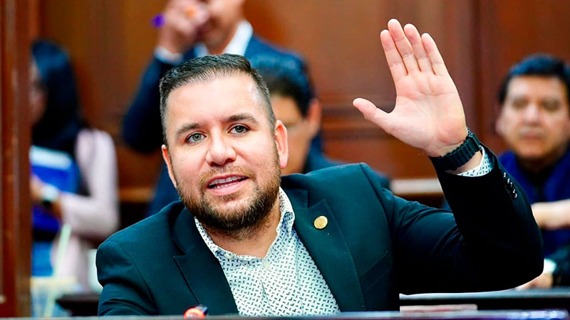 Propone Reyes Galindo que oficiales del Registro Civil en Michoacán cuenten con formación jurídica 