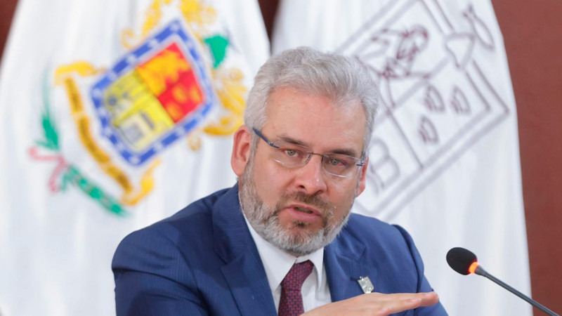 A los delincuentes se les combate con la ley y la fuerza, no con diálogo y complicidad: Bedolla 