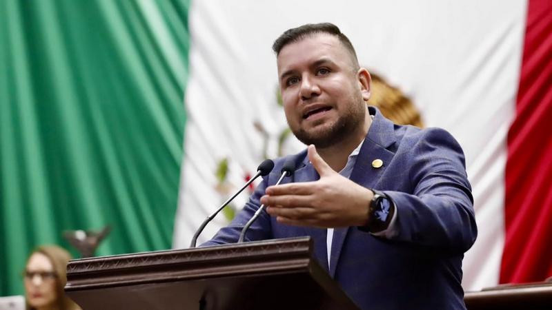 Urge Reyes Galindo al Congreso de Michoacán a aprobar ley que prohibe terapias de conversión 