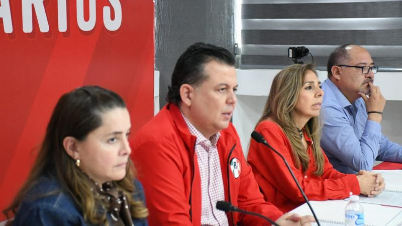 Declina Memo Valencia su Aspiración por la Fiscalía General de Michoacán 