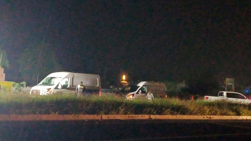 Motociclista pierde la vida tras impactar un tráiler, en Celaya, Guanajuato 