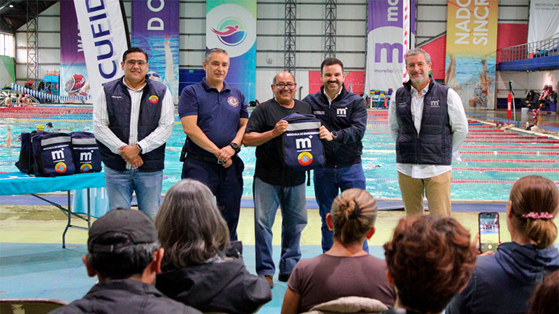 Promueve Yankel Benítez prevención y capacitación con entrega de mochilas de emergencia 