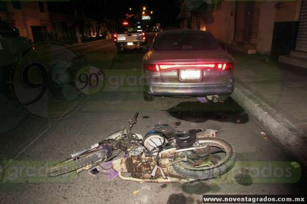 Vehículo embiste a motociclista en Zamora, Michoacán - Foto 2 