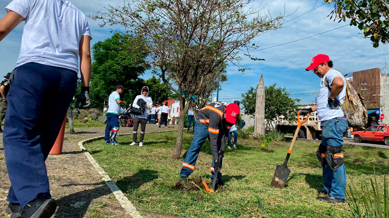 Morelia reafirma su compromiso ambiental con jornada de reforestación en el Parque Lineal Bicentenario 