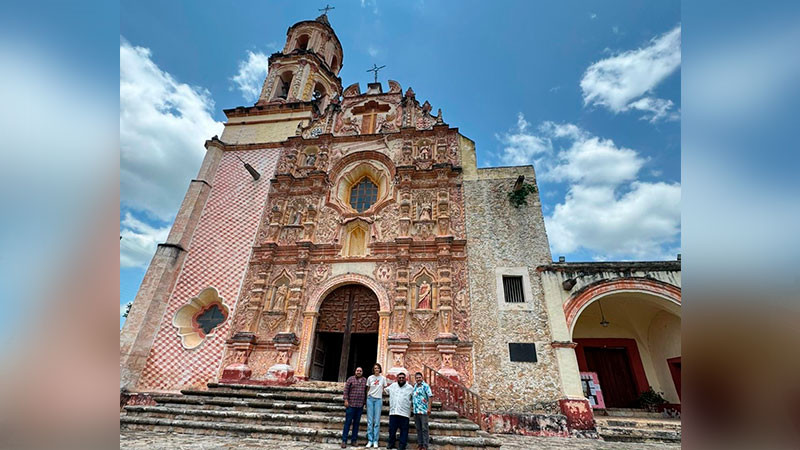 Atestigua titular de SECULT de Querétaro inicio de trabajos de conservación en la Misión de Tancoyol 