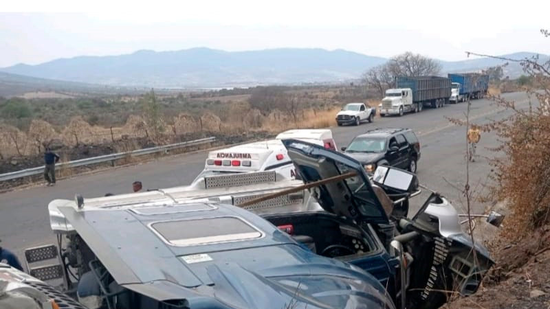 Carretera Jiquilpan-Manzanillo está en pésimas condiciones: edil de Marcos Castellanos  